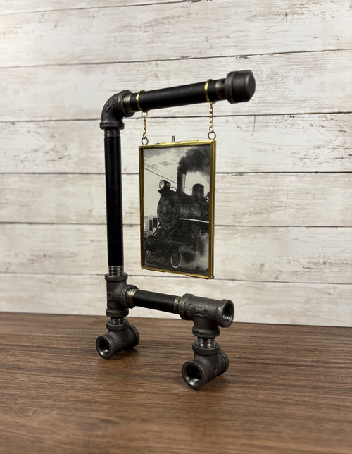Black Iron Pipe 4x6 Picture Frame Display Stand