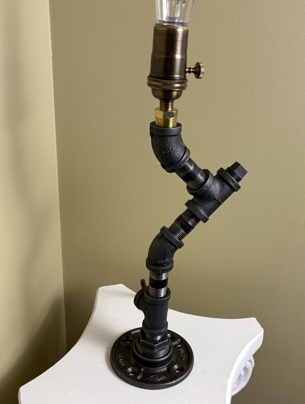 Black Iron Table Lamp