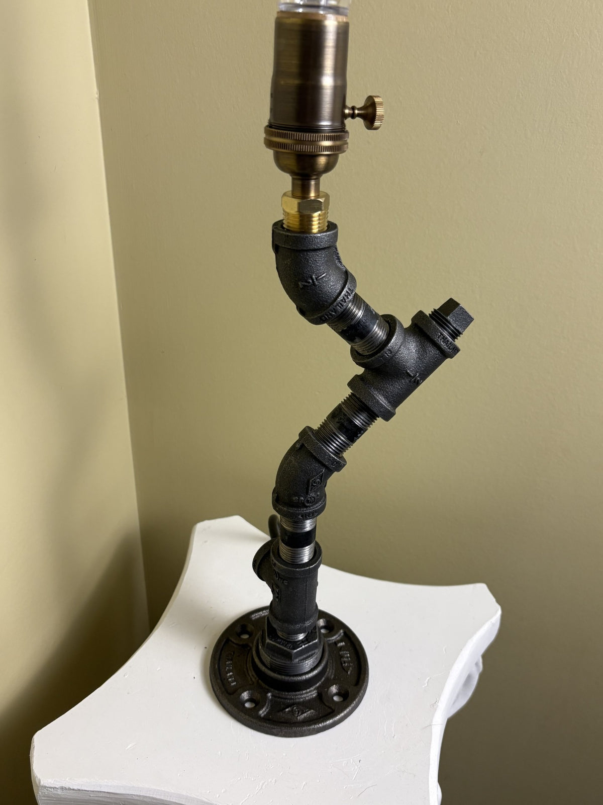 Black Iron Table Lamp