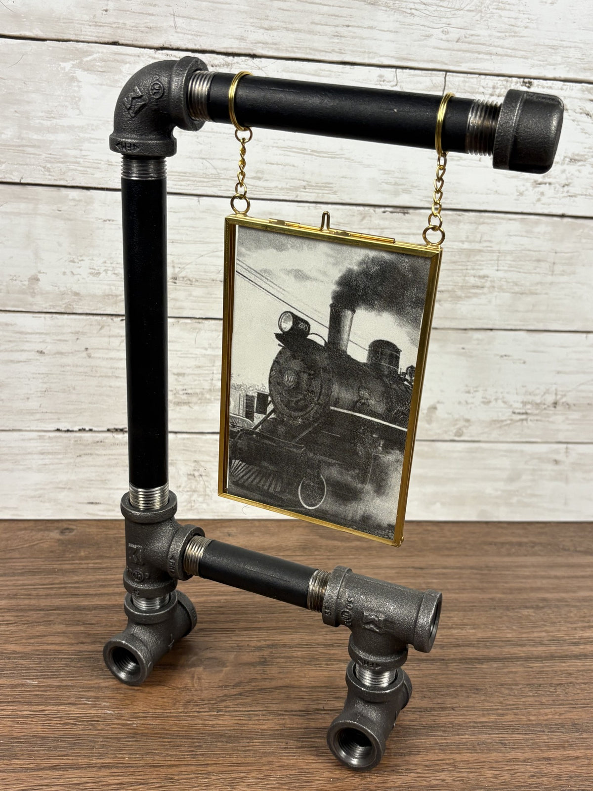 Black Iron Pipe 4x6 Picture Frame Display Stand